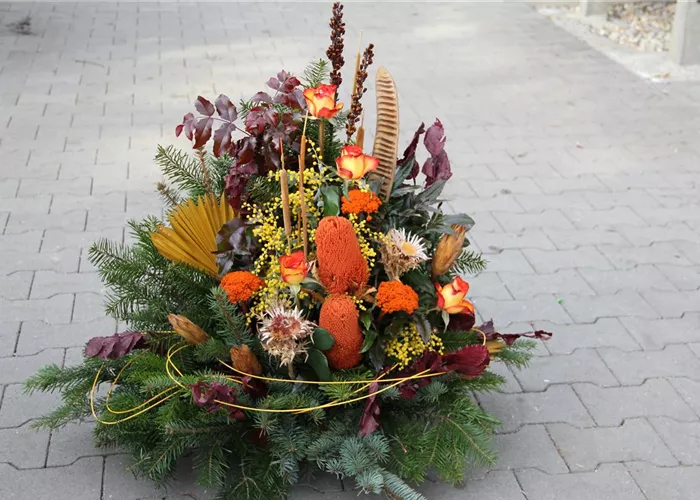 Allerheiligen Grabschmuck